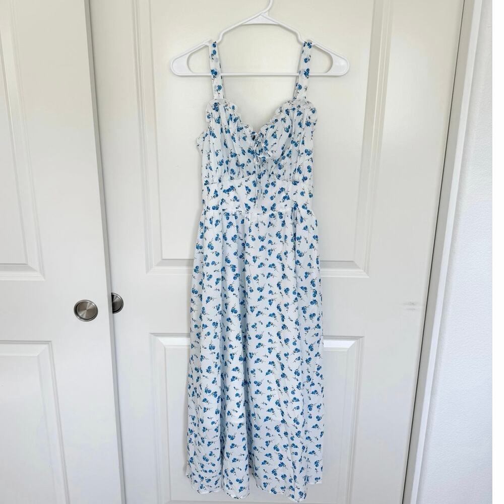 NWT Scarlett Darkness Hottest Milkmaid Summer Floral Dress White Blue Small - Picture 2 of 7
